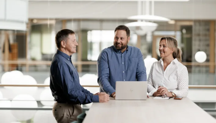 Wattn web s RGB 1015