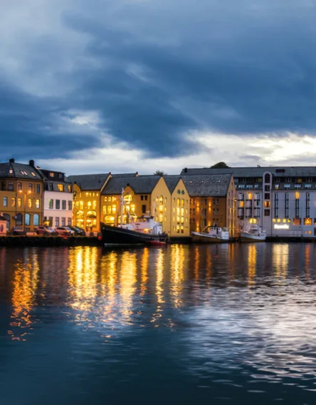 Aalesund 2000x700