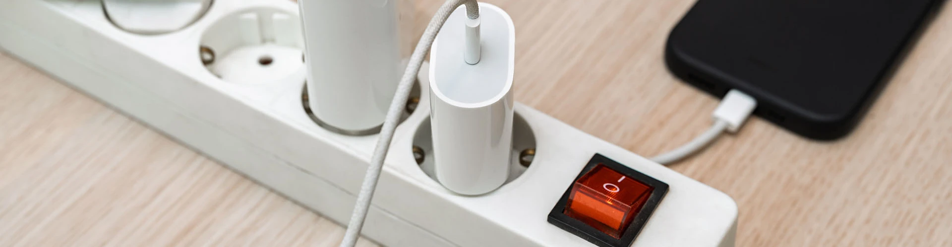 Skjoteledning kontakter og telefon