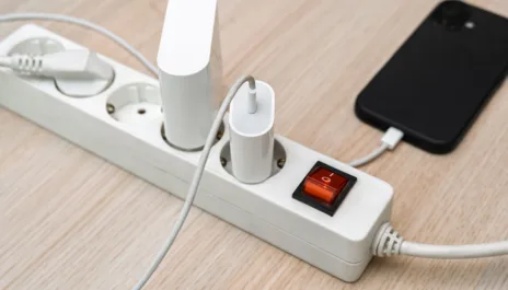 Skjoteledning kontakter og telefon